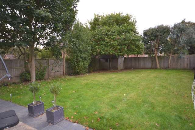  Image of 5 bedroom Detached house for sale in Conisboro Avenue Caversham Reading RG4 at Conisboro Avenue Caversham Heights Reading, RG4 7JB