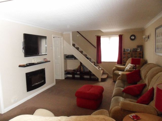  Image of 3 bedroom Semi-Detached house for sale in Hillcrest Avenue Cookham Maidenhead SL6 at Hillcrest Avenue  Cookham, SL6 9NG