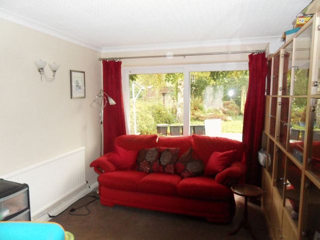  Image of 3 bedroom Semi-Detached house for sale in Hillcrest Avenue Cookham Maidenhead SL6 at Hillcrest Avenue  Cookham, SL6 9NG