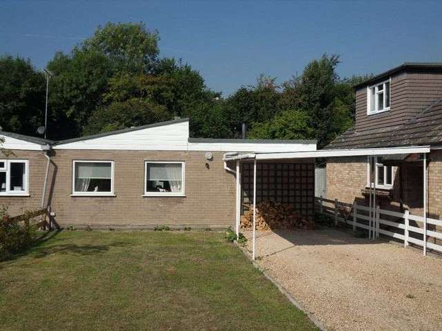 Image of 2 bedroom Detached house to rent in Briar Glen Cookham Maidenhead SL6 at Briar Glen  Cookham, SL6 9JP