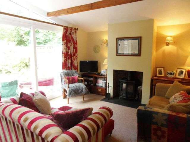  Image of 2 bedroom Detached house to rent in Briar Glen Cookham Maidenhead SL6 at Briar Glen  Cookham, SL6 9JP