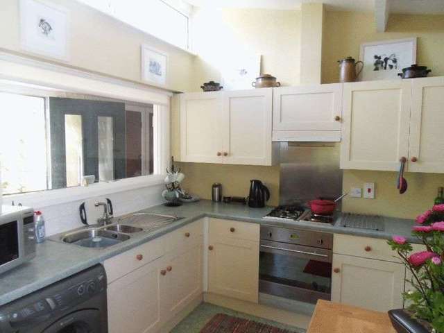  Image of 2 bedroom Detached house to rent in Briar Glen Cookham Maidenhead SL6 at Briar Glen  Cookham, SL6 9JP