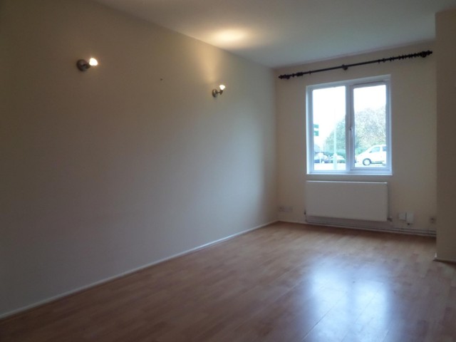  Image of 2 bedroom Terraced house to rent in Cornflower Close Locks Heath Southampton SO31 at Locks Heath  Southampton, SO31 6SN