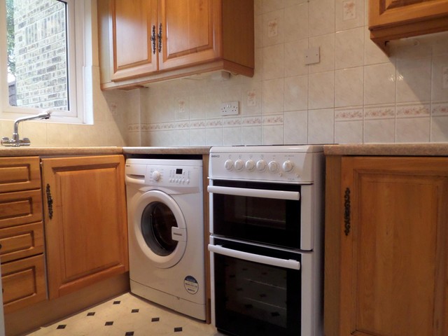  Image of 2 bedroom Terraced house to rent in Cornflower Close Locks Heath Southampton SO31 at Locks Heath  Southampton, SO31 6SN