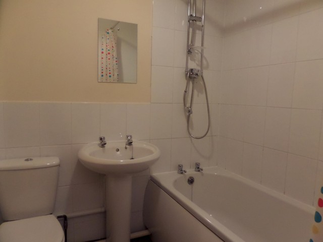  Image of 2 bedroom Terraced house to rent in Cornflower Close Locks Heath Southampton SO31 at Locks Heath  Southampton, SO31 6SN