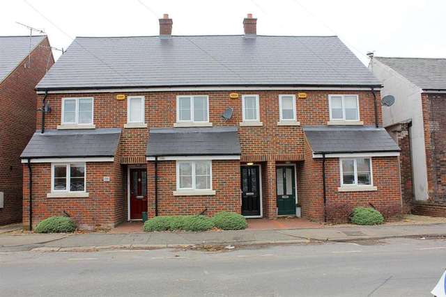  Image of 3 bedroom Detached house for sale in Cotterells Hemel Hempstead HP1 at Cotterells  Hemel Hempstead, HP1 1JP