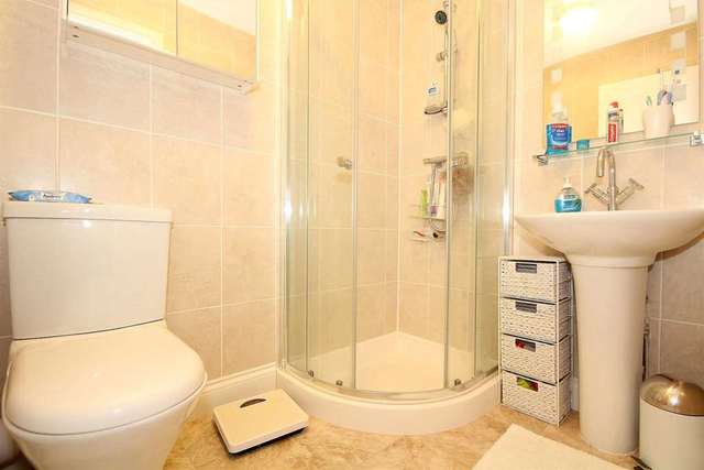  Image of 3 bedroom Detached house for sale in Cotterells Hemel Hempstead HP1 at Cotterells  Hemel Hempstead, HP1 1JP