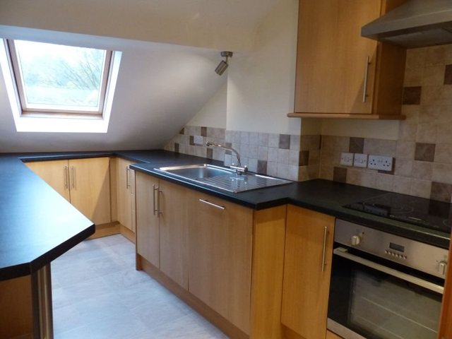  Image of 1 bedroom Flat to rent in Crown Square Matlock DE4 at Matlock Derbyshire Matlock, DE4 3AT