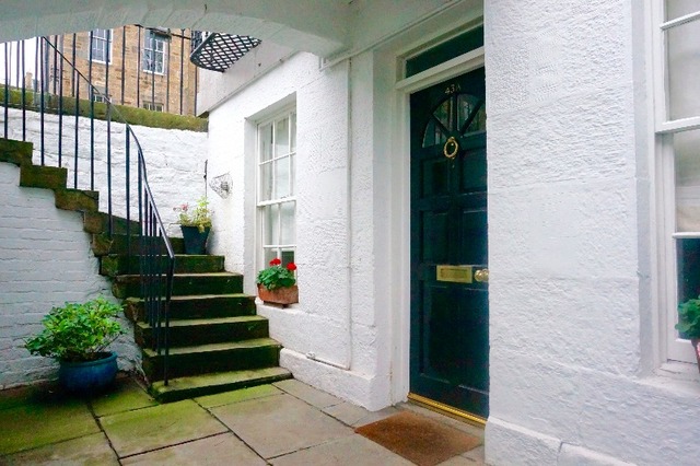  Image of 1 bedroom Flat to rent in Cumberland Street Edinburgh EH3 at New Town Edinburgh Edinburgh, EH3 6RA