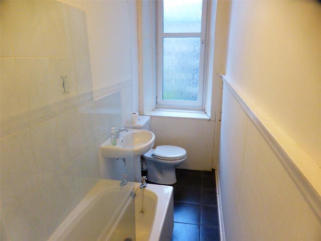  Image of 1 bedroom Flat to rent in Cumming Drive Glasgow G42 at Southside Glasgow Glasgow, G42 9AB
