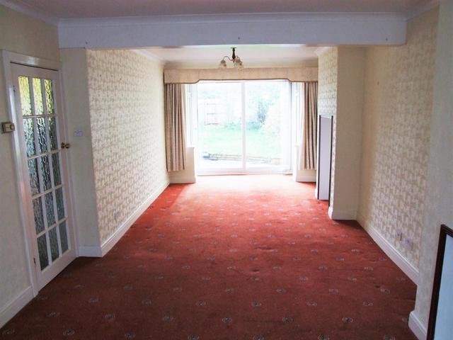  Image of 3 bedroom Terraced house for sale in Dale Park Avenue Carshalton SM5 at Carshalton Surrey The Wrythe, SM5 2EP