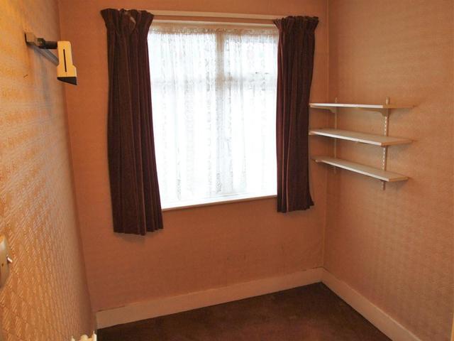  Image of 3 bedroom Terraced house for sale in Dale Park Avenue Carshalton SM5 at Carshalton Surrey The Wrythe, SM5 2EP
