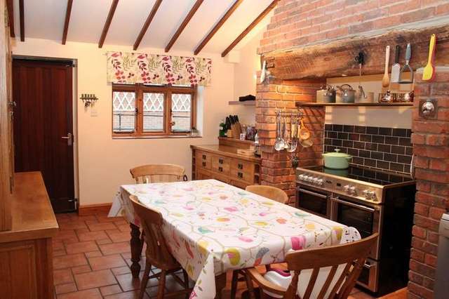  Image of 2 bedroom Cottage for sale in Davy Place Loddon Norwich NR14 at Loddon Norwich Loddon, NR14 6JP