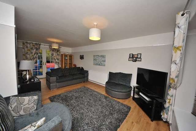  Image of 3 bedroom Terraced house to rent in Denbigh Avenue Southport PR9 at Denbigh Avenue  Southport, PR9 9PY