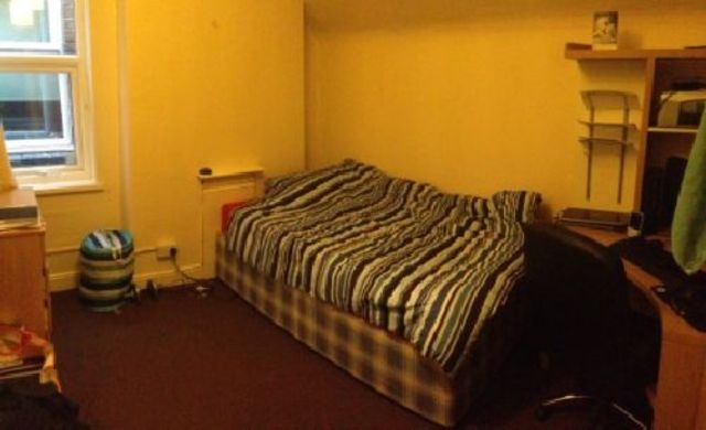  Image of 6 bedroom House Share to rent in Derby Grove Nottingham NG7 at Lenton Nottinghamshire Lenton, NG7 1PE