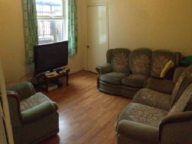  Image of 6 bedroom House Share to rent in Derby Grove Nottingham NG7 at Lenton Nottinghamshire Lenton, NG7 1PE