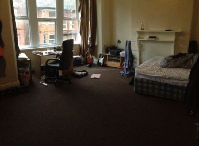  Image of 6 bedroom House Share to rent in Derby Grove Nottingham NG7 at Lenton Nottinghamshire Lenton, NG7 1PE