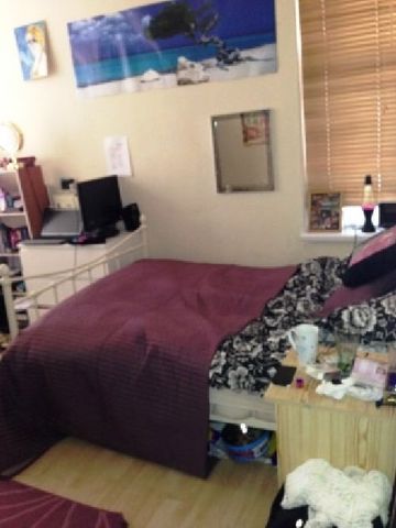  Image of 6 bedroom House Share to rent in Derby Road Nottingham NG1 at Lenton Nottinghamshire Lenton, NG7 2DP
