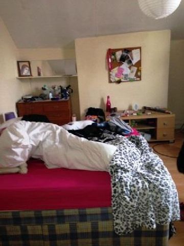  Image of 6 bedroom House Share to rent in Derby Road Nottingham NG1 at Lenton Nottinghamshire Lenton, NG7 2DP
