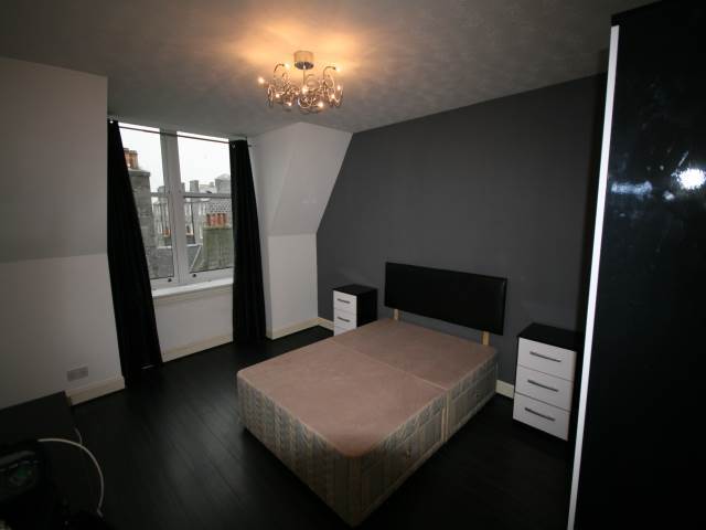  Image of 1 bedroom Flat to rent in Diamond Lane Aberdeen AB10 at City Centre Aberdeen Aberdeen, AB10 1WB