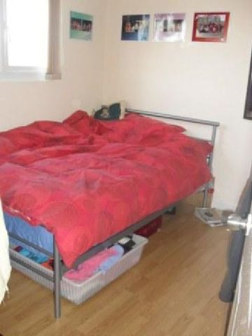  Image of 6 bedroom House Share to rent in Douglas Road Nottingham NG7 at Lenton Nottinghamshire Lenton, NG7 1NW