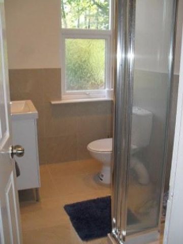  Image of 6 bedroom House Share to rent in Douglas Road Nottingham NG7 at Lenton Nottinghamshire Lenton, NG7 1NW