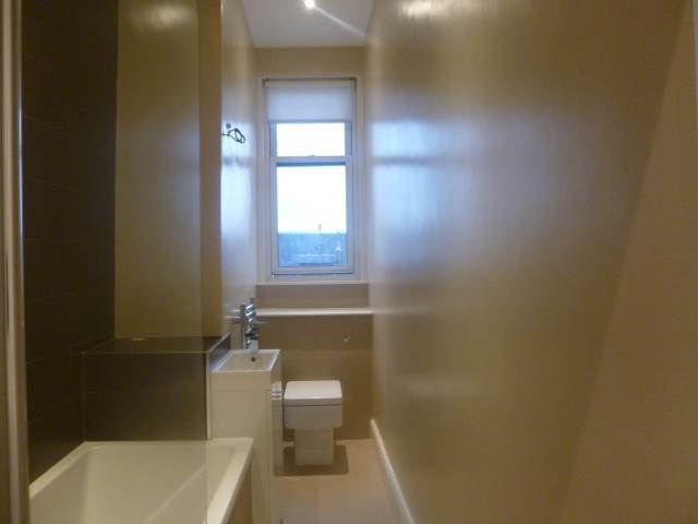  Image of 2 bedroom Flat to rent in Dundas Street Edinburgh EH3 at New Town Edinburgh Edinburgh, EH3 5DQ