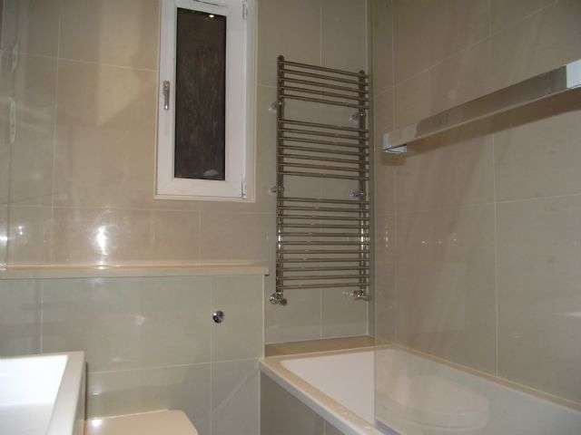  Image of 1 bedroom Ground Flat to rent in The Mall London W5 at Ealing Broadway  Ealing Broadway, W5 3TA