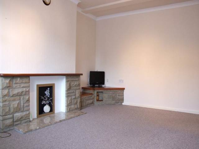 Image of 2 bedroom Semi-Detached house to rent in East Main Avenue Aberdeen AB16 at Mastrick Aberdeen Aberdeen, AB16 6UX