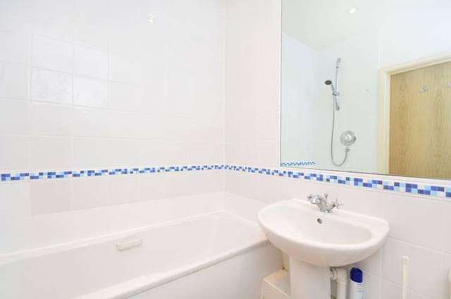  Image of 2 bedroom Flat to rent in Edgware Road London W2 at London W2 1DY London, W2 1DY