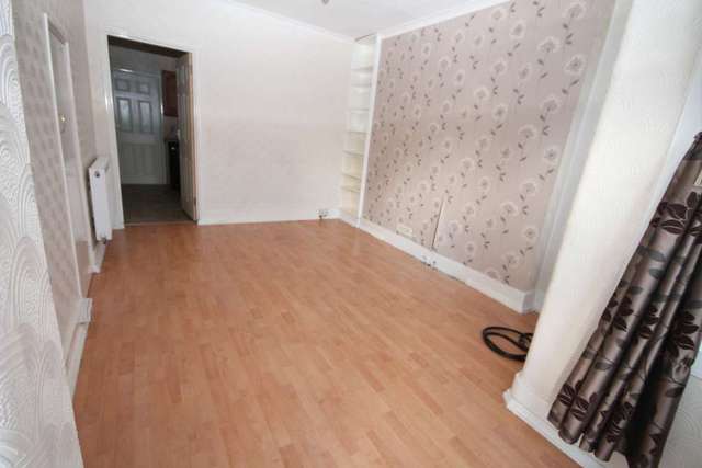  Image of 2 bedroom Detached house to rent in Elm Road Erith DA8 at Elm Road  Erith, DA8 2NW