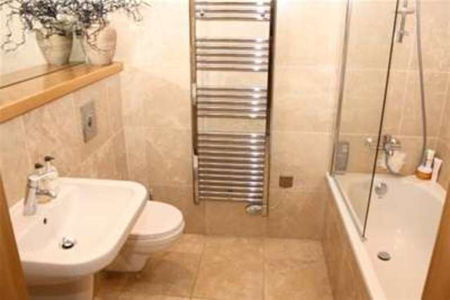  Image of 2 bedroom Flat to rent in Elmfield Road Gosforth Newcastle upon Tyne NE3 at Newcastle upon Tyne, NE3 4BA