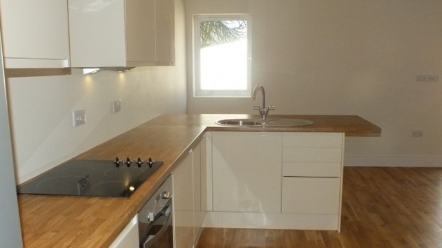  Image of 1 bedroom Flat to rent in Newton Road Leeds LS7 at Newton Road  Leeds, LS7 4HE