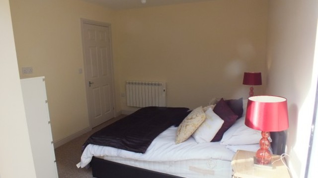  Image of 1 bedroom Flat to rent in Newton Road Leeds LS7 at Newton Road  Leeds, LS7 4HE