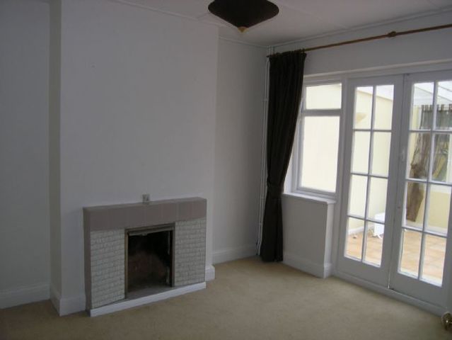  Image of 3 bedroom Semi-Detached house to rent in Dirdene Gardens Epsom KT17 at Dirdene Gardens  Epsom, KT17 4AX