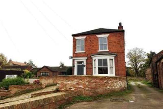  Image of 3 bedroom Detached house to rent in High Street Epworth Doncaster DN9 at Doncaster, DN9 1EP