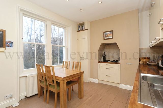  Image of 2 bedroom Flat to rent in Essendine Road London W9 at Essendine Road Array Maida Vale, W9 2LU