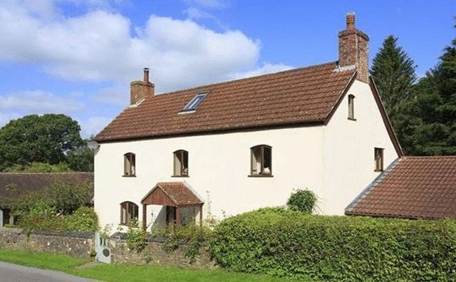  Image of 5 bedroom Detached house for sale in North Brewham North Brewham Bruton BA10 at North Brewham Bruton, BA10 0JS