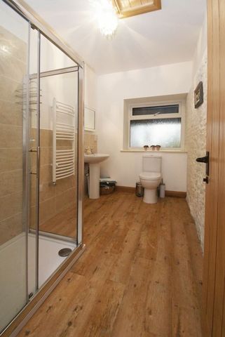  Image of 5 bedroom Detached house for sale in North Brewham North Brewham Bruton BA10 at North Brewham Bruton, BA10 0JS