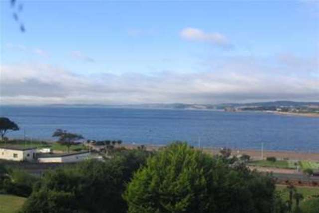  Image of 2 bedroom Flat to rent in Louisa Terrace Exmouth EX8 at Exmouth, EX8 2AQ