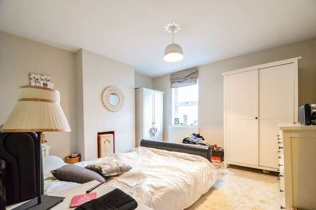  Image of 2 bedroom Terraced house to rent in Exmouth Street Cheltenham GL53 at Leckhampton Cheltenham Leck-hampton, GL53 7NR