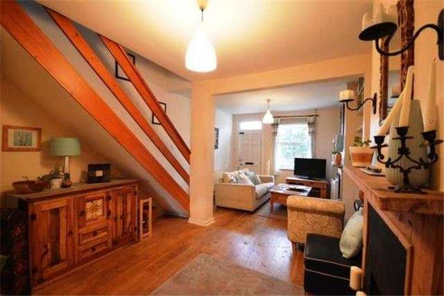  Image of 3 bedroom Detached house to rent in Fen Road Cambridge CB4 at Chesterton  Cambridge, CB4 1BS