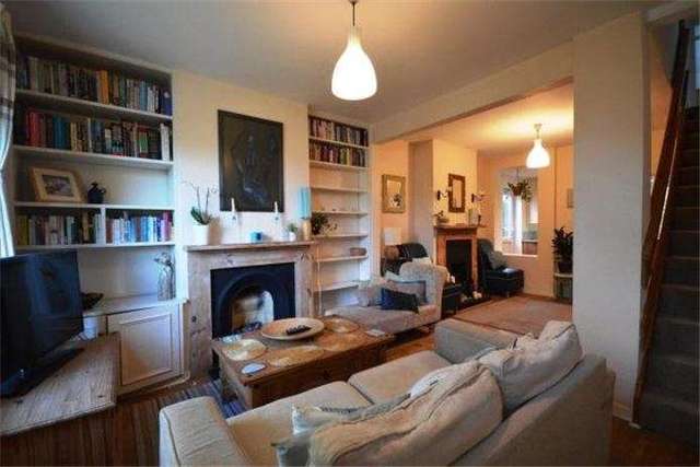  Image of 3 bedroom Detached house to rent in Fen Road Cambridge CB4 at Chesterton  Cambridge, CB4 1BS
