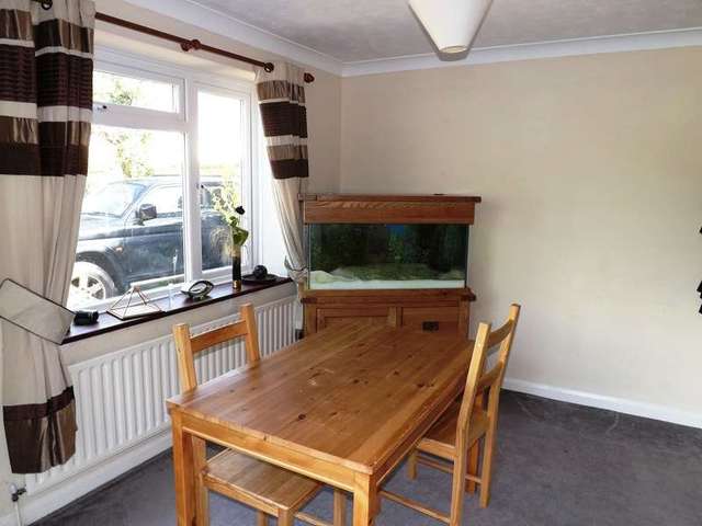  Image of 4 bedroom Bungalow to rent in Foxhills Road Lytchett Matravers Poole BH16 at Foxhills Road  Poole, BH16 6BD