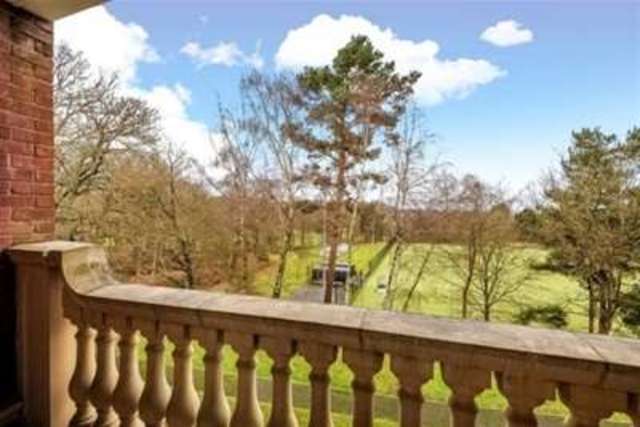  Image of 2 bedroom Flat to rent in Franklin Court Wormley Godalming GU8 at Godalming, GU8 5US