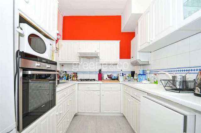  Image of 2 bedroom Flat to rent in Frognal London NW3 at Hampstead London Swiss Cottage, NW3 6AG