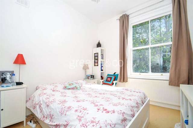  Image of 2 bedroom Flat to rent in Frognal London NW3 at Hampstead London Swiss Cottage, NW3 6AG