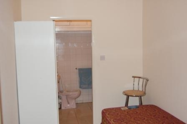  Image of 1 bedroom Flat to rent in Christ Church Road Doncaster DN1 at Doncaster, DN1 2QF