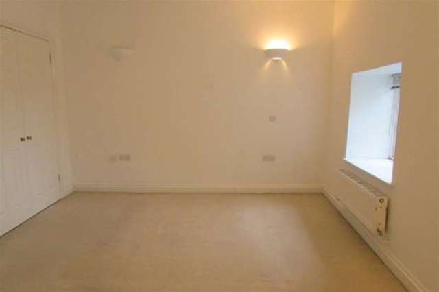  Image of 2 bedroom Flat for sale in Gentle Street Frome BA11 at Frome, BA11 1JH