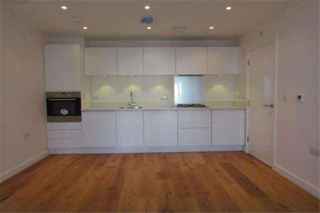  Image of 2 bedroom Detached house to rent in Glenalmond Avenue Cambridge CB2 at Cambridge  Trumpington, CB2 8DH